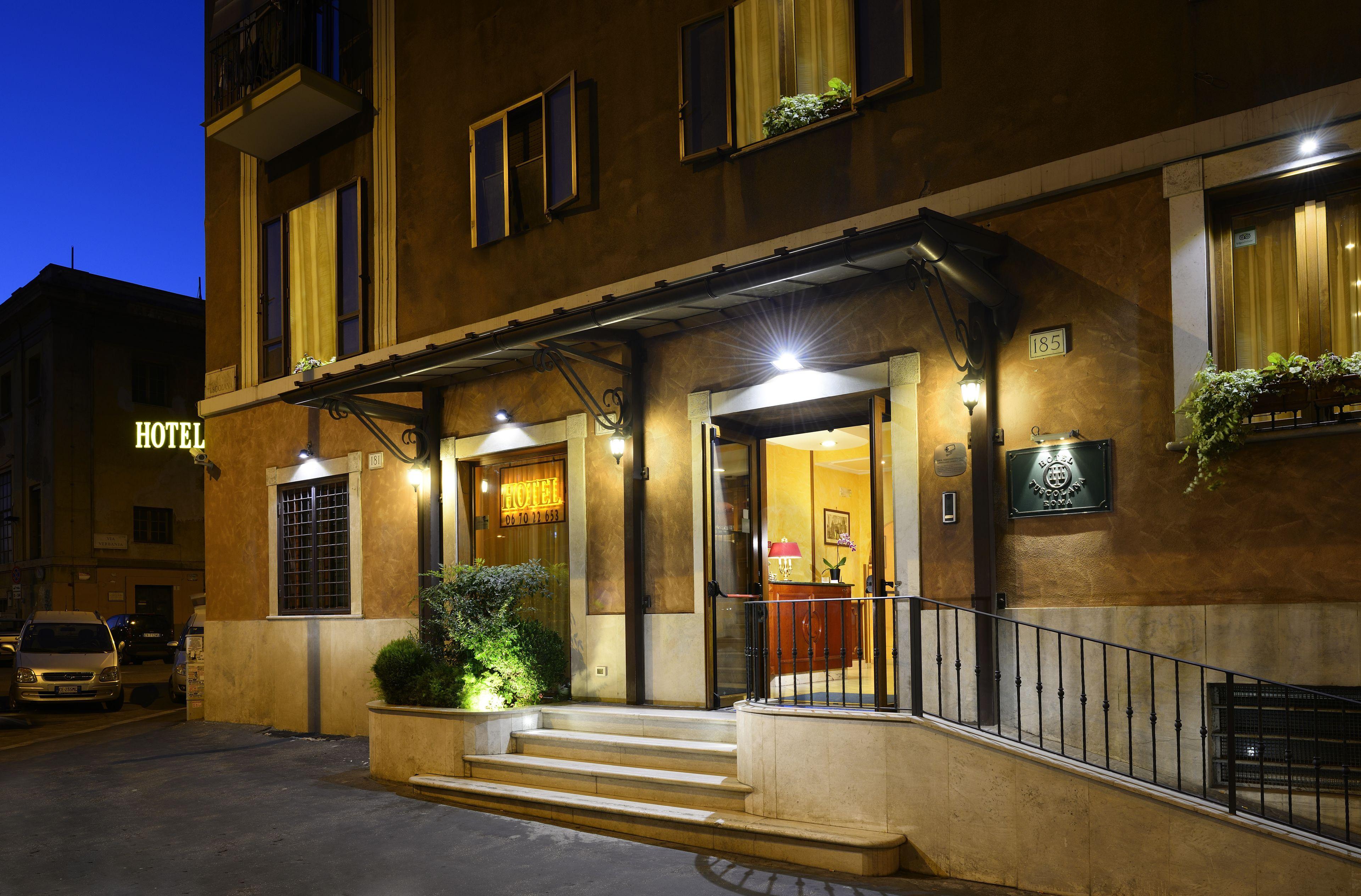 Hotel Tuscolana — Fotók 1